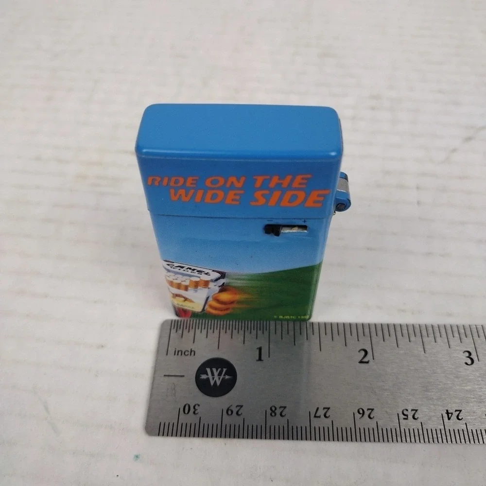 VTG CAMEL WIDES Motorcycle Joe 90's Ride On the Wild Side Flip-Top Lighter